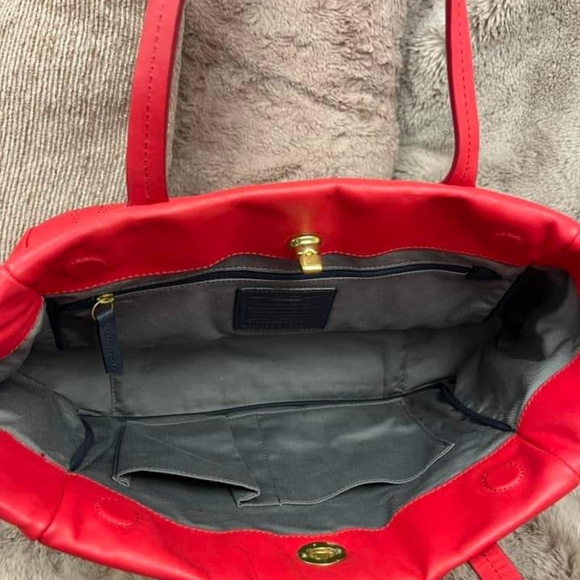 COACH soft leather bag - Picture 7 of 7